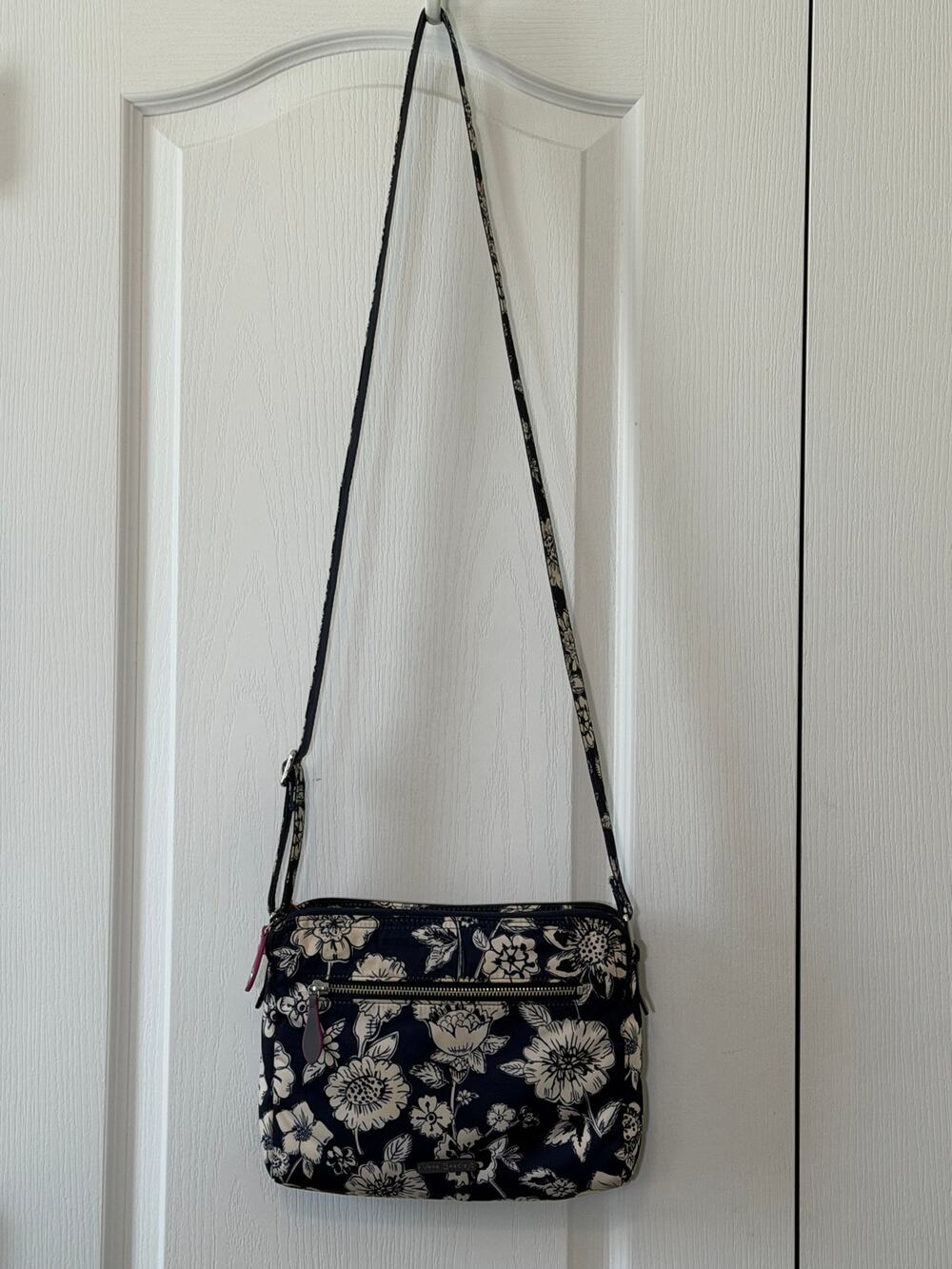 Vera Bradley Med Midtown Crossbody Bag Midnight Floral Polyester Shoulder Purse